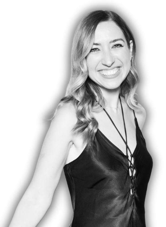 Nina Cantú sonriendo durante una conferencia
